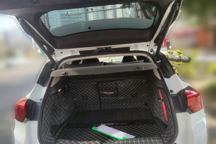 Used Buick Encore GX 2022 332T CVT Two-Wheel Drive Luxury Version Trunk