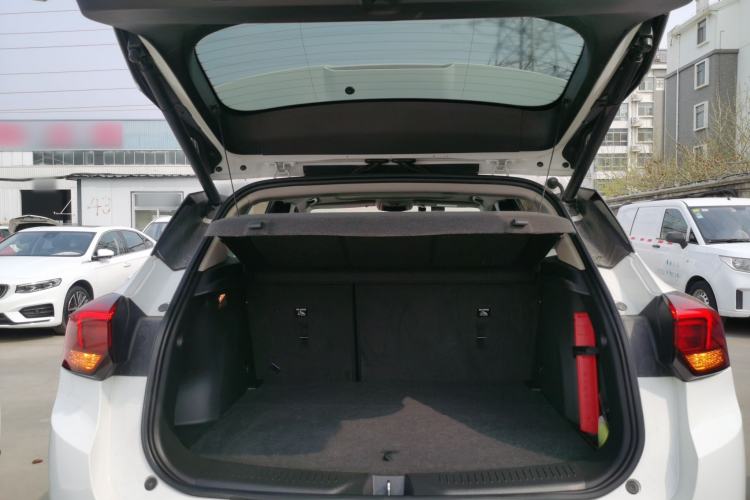 Used Buick Encore GX 2022 332T CVT Two-Wheel Drive Luxury Version Trunk