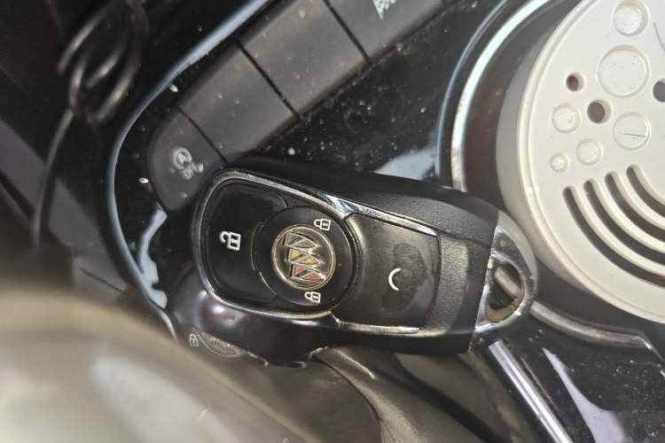 Used Buick Encore GX 2022 332T CVT Two-Wheel Drive Luxury Version Vehicle Key