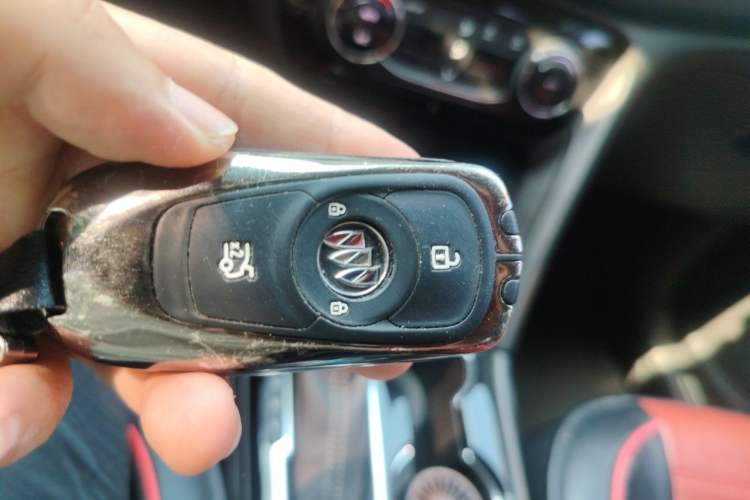 Used Buick Encore GX 2022 332T CVT Two-Wheel Drive Luxury Version Vehicle Key