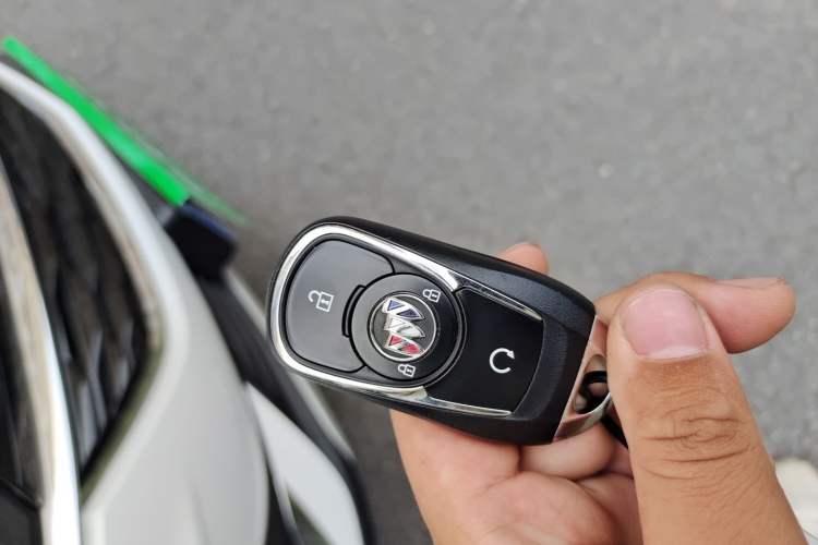 Used Buick Encore GX 2022 332T CVT Two-Wheel Drive Luxury Version Vehicle Key