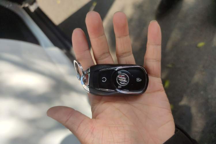Used Buick Encore GX 2022 332T CVT Two-Wheel Drive Luxury Version Vehicle Key