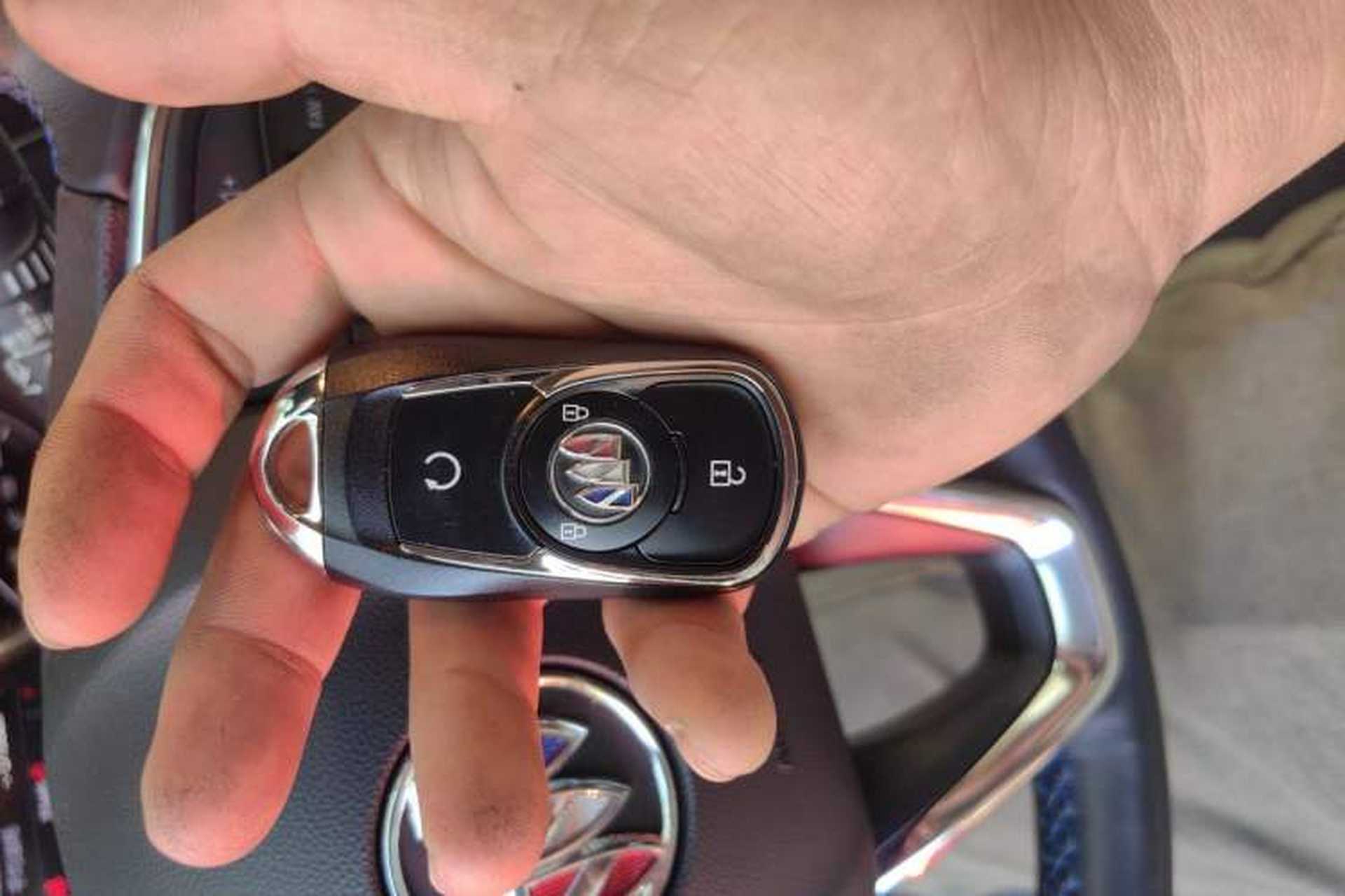 Used Buick Encore GX 2022 332T CVT Two-Wheel Drive Luxury Version Vehicle Key