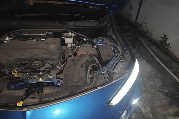 Used Buick Encore PLUS 2023 Smart Fun Edition Engine Bay Left