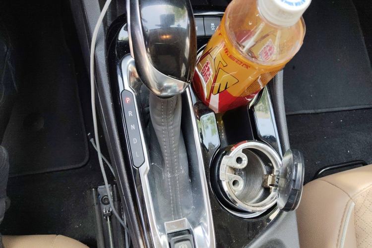 Used Buick Encore PLUS 2023 Smart Fun Edition Gear Lever