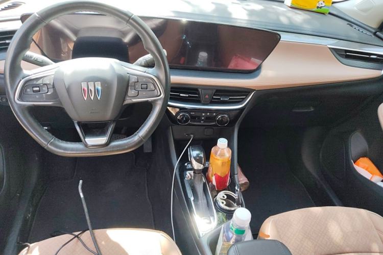 Used Buick Encore PLUS 2023 Smart Fun Edition Interior 2