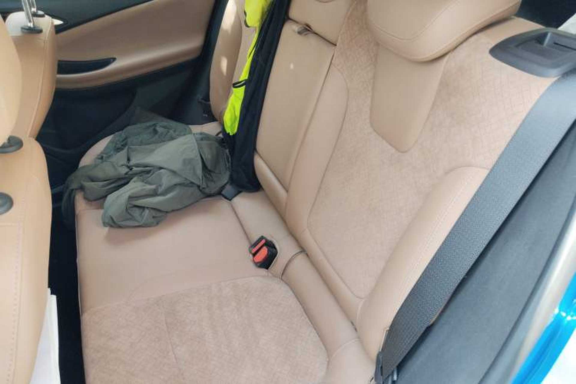 Used Buick Encore PLUS 2023 Smart Fun Edition Interior 4