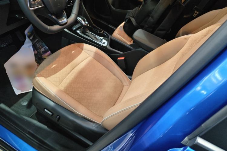 Used Buick Encore PLUS 2023 Smart Fun Edition Left Front Seat
