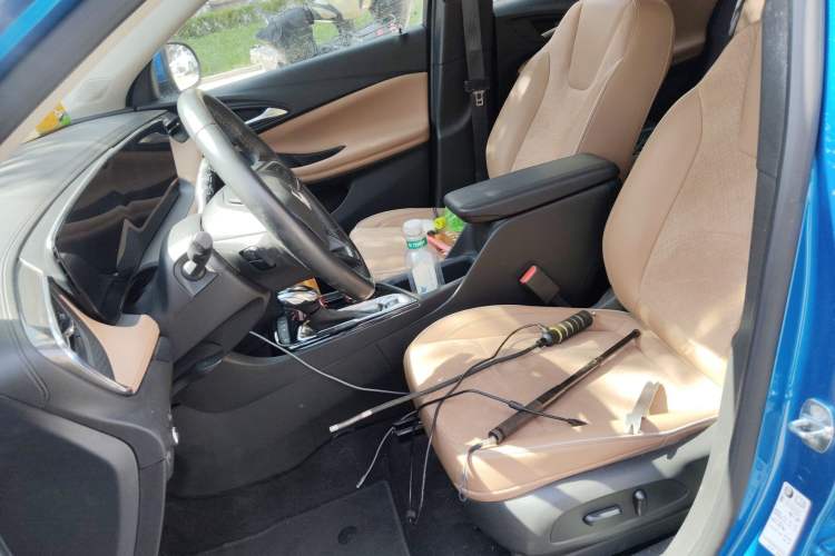Used Buick Encore PLUS 2023 Smart Fun Edition Left Front Seat