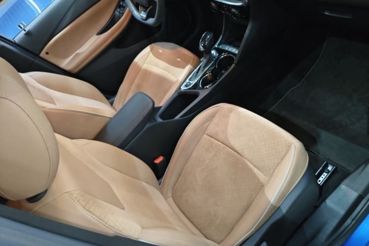 Used Buick Encore PLUS 2023 Smart Fun Edition Right Front Seat