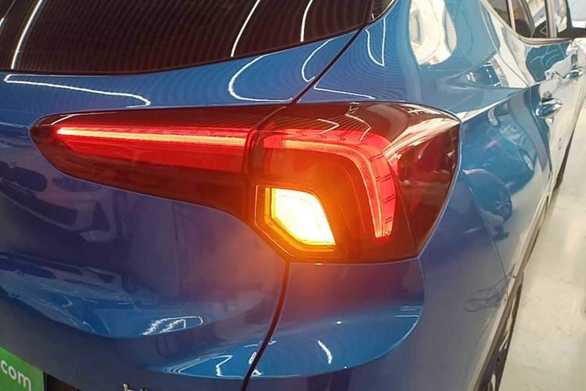 Used Buick Encore PLUS 2023 Smart Fun Edition Right Rear Taillight