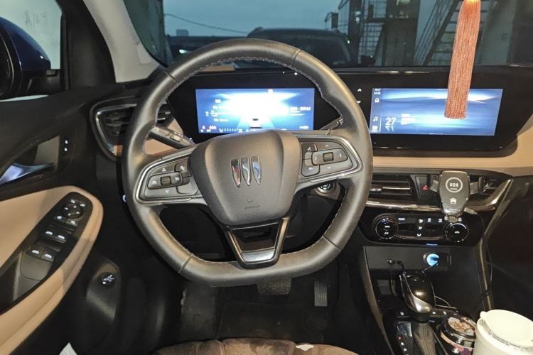 Used Buick Encore PLUS 2023 Smart Fun Edition Steering Wheel