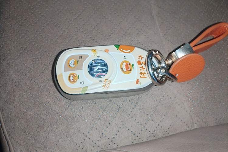 Used Buick Encore PLUS 2023 Smart Fun Edition Vehicle Key