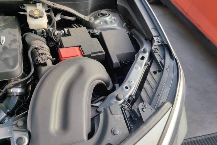 Used Buick Encore PLUS 2023 Smart Fun Edition Engine Bay Left