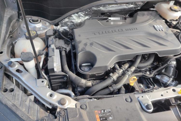 Used Buick Encore PLUS 2023 Smart Fun Edition Engine Bay Right