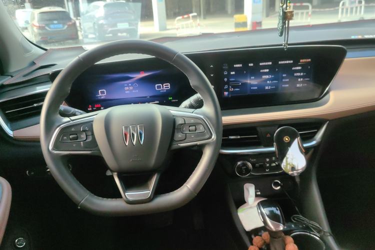 Used Buick Encore PLUS 2023 Smart Fun Edition Steering Wheel