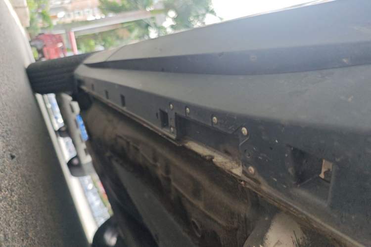 Used Buick Encore PLUS 2023 Smart Fun Edition Chassis Front Right