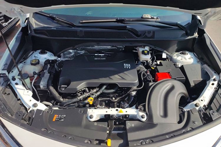 Used Buick Encore PLUS 2023 Smart Fun Edition Engine Bay