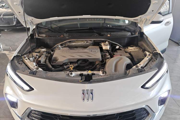 Used Buick Encore PLUS 2023 Smart Fun Edition Engine Bay