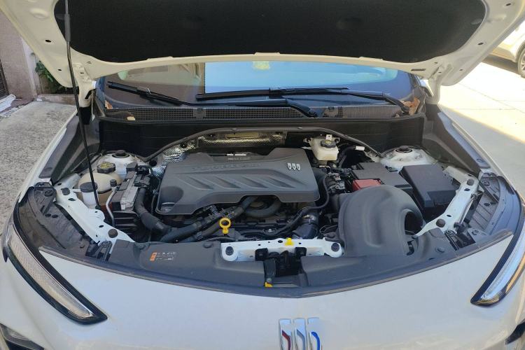 Used Buick Encore PLUS 2023 Smart Fun Edition Engine Bay