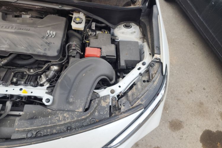 Used Buick Encore PLUS 2023 Smart Fun Edition Engine Bay Left