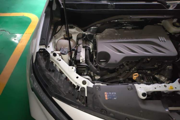 Used Buick Encore PLUS 2023 Smart Fun Edition Engine Bay Right