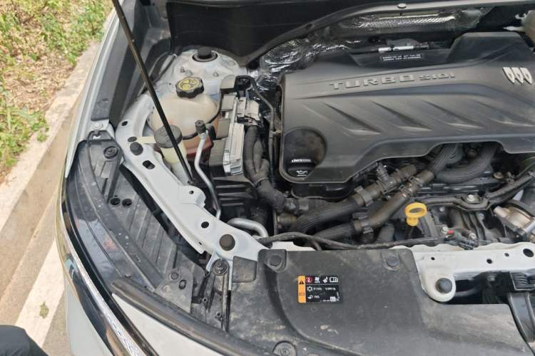 Used Buick Encore PLUS 2023 Smart Fun Edition Engine Bay Right