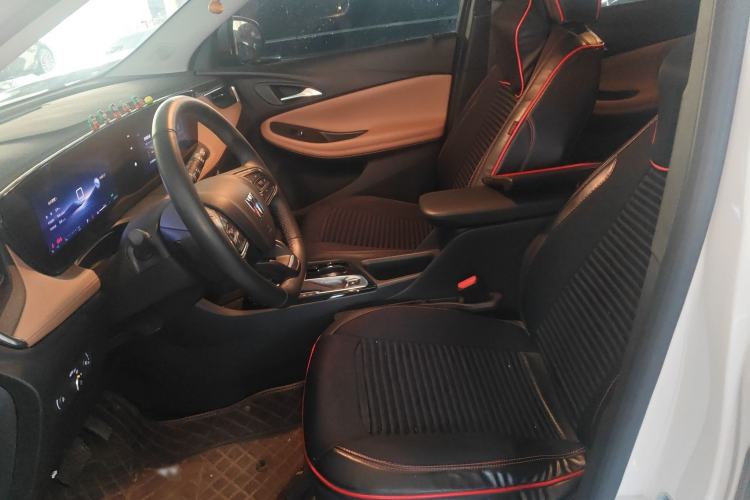 Used Buick Encore PLUS 2023 Smart Fun Edition Left Front Seat