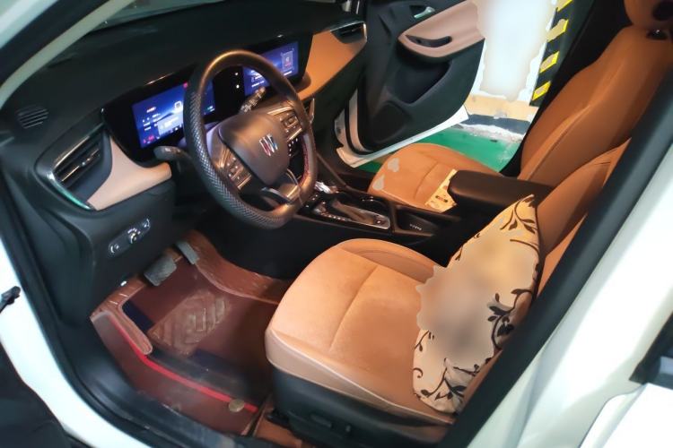 Used Buick Encore PLUS 2023 Smart Fun Edition Left Front Seat