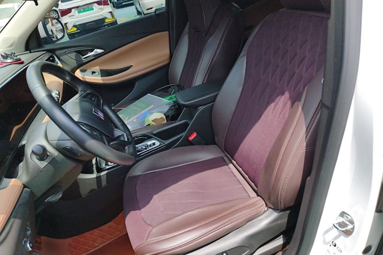 Used Buick Encore PLUS 2023 Smart Fun Edition Left Front Seat