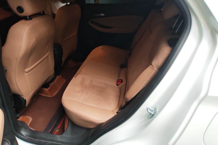 Used Buick Encore PLUS 2023 Smart Fun Edition Left Rear Seat