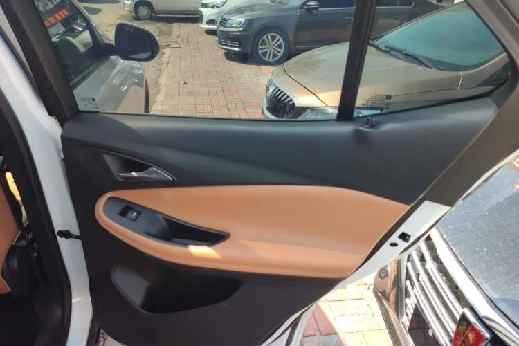 Used Buick Encore PLUS 2023 Smart Fun Edition Right Rear Door Interior