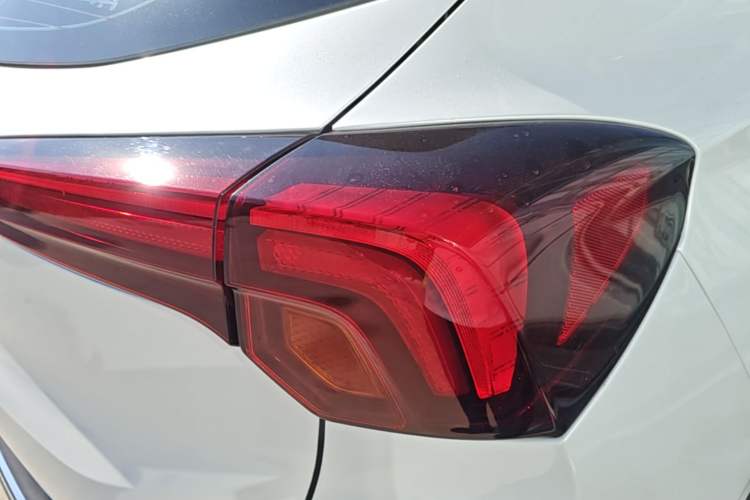 Used Buick Encore PLUS 2023 Smart Fun Edition Right Rear Taillight
