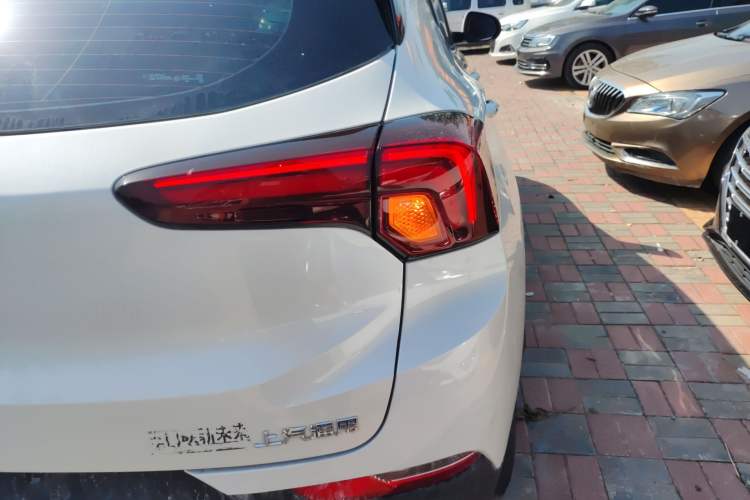 Used Buick Encore PLUS 2023 Smart Fun Edition Right Rear Taillight