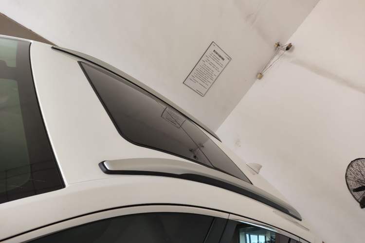 Used Buick Encore PLUS 2023 Smart Fun Edition Roof