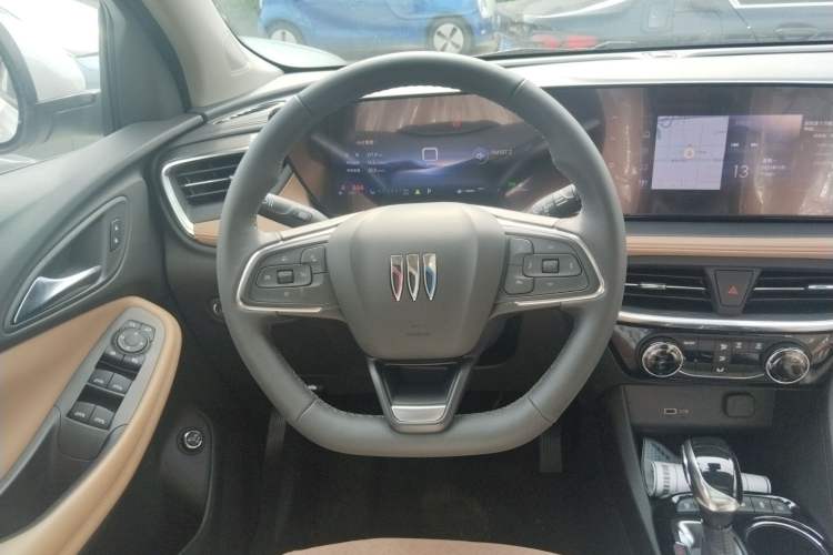 Used Buick Encore PLUS 2023 Smart Fun Edition Steering Wheel