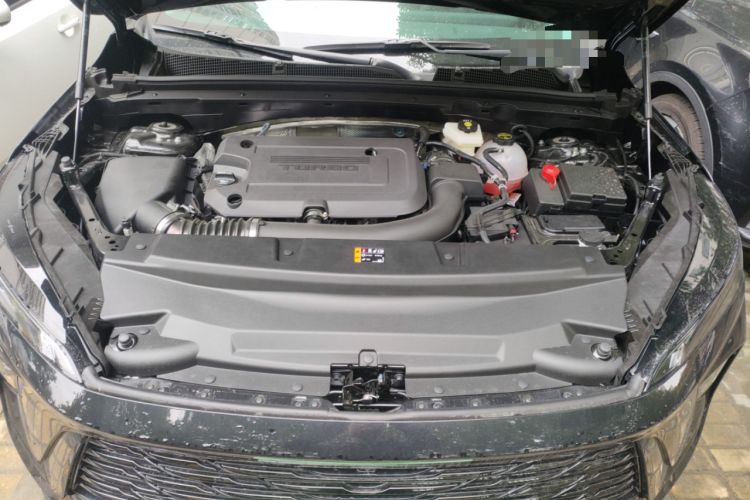 Used Buick Envision 2025 Encore Plus 28T Two-Wheel-Drive Platinum Edition Engine Bay