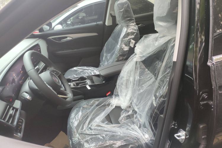 Used Buick Envision 2025 Encore Plus 28T Two-Wheel-Drive Platinum Edition Left Front Seat