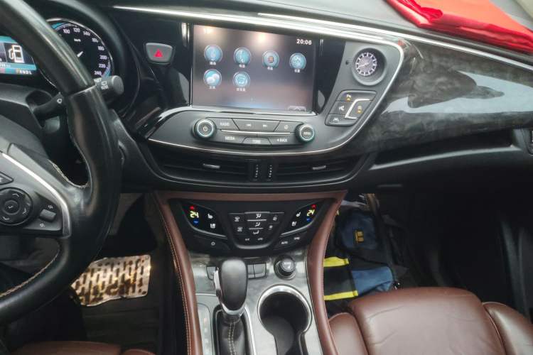 Used Buick Envision 2014 28T Four-Wheel Drive Luxury Model Audio And AC Panel