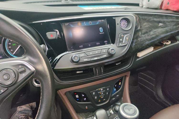 Used Buick Envision 2014 28T Four-Wheel Drive Luxury Model Audio And AC Panel