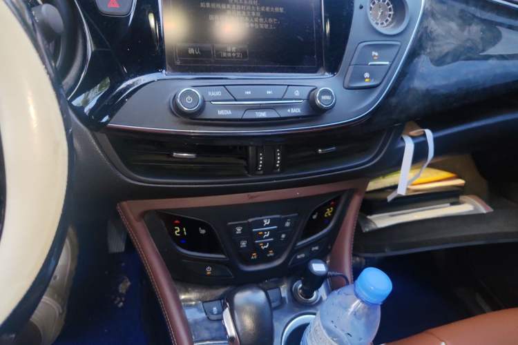 Used Buick Envision 2014 28T Four-Wheel Drive Elite Model Audio And AC Panel
