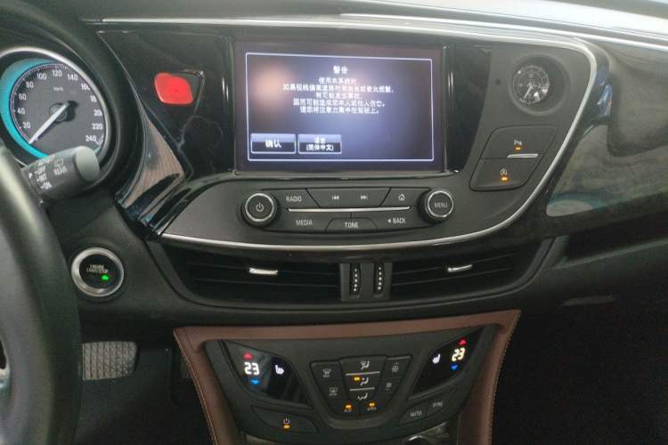 Used Buick Envision 2014 28T Four-Wheel Drive Elite Model Audio And AC Panel