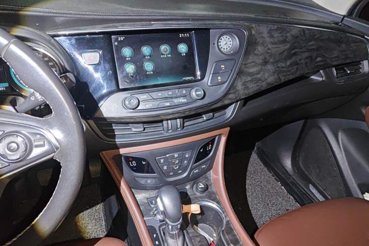 Used Buick Envision 2014 28T Four-Wheel Drive Elite Model Audio And AC Panel