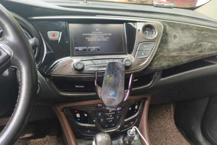 Used Buick Envision 2014 28T Four-Wheel Drive Elite Model Audio And AC Panel