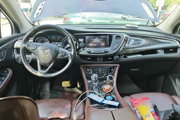 Used Buick Envision 2014 28T Four-Wheel Drive Luxury Model Center Console