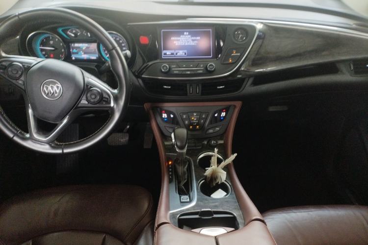 Used Buick Envision 2014 28T Four-Wheel Drive Elite Model Center Console