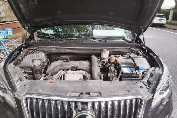 Used Buick Envision 2014 28T Four-Wheel Drive Luxury Model Engine Bay