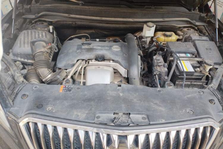Used Buick Envision 2014 28T Four-Wheel Drive Elite Model Engine Bay