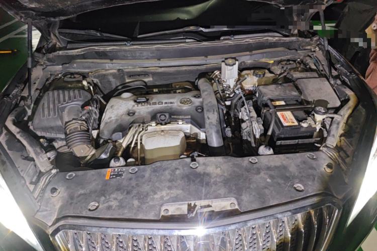 Used Buick Envision 2014 28T Four-Wheel Drive Elite Model Engine Bay