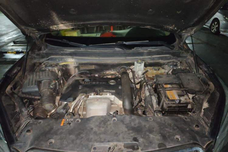 Used Buick Envision 2014 28T Four-Wheel Drive Elite Model Engine Bay